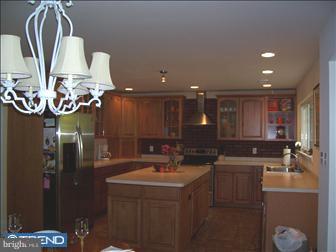 261 Jefferis Road Downingtown, PA 19335 - Photo 5 of 10 Kitchen