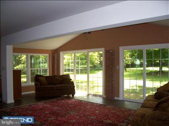261 Jefferis Road Downingtown, PA 19335 - Photo 7 of 10 Family Room