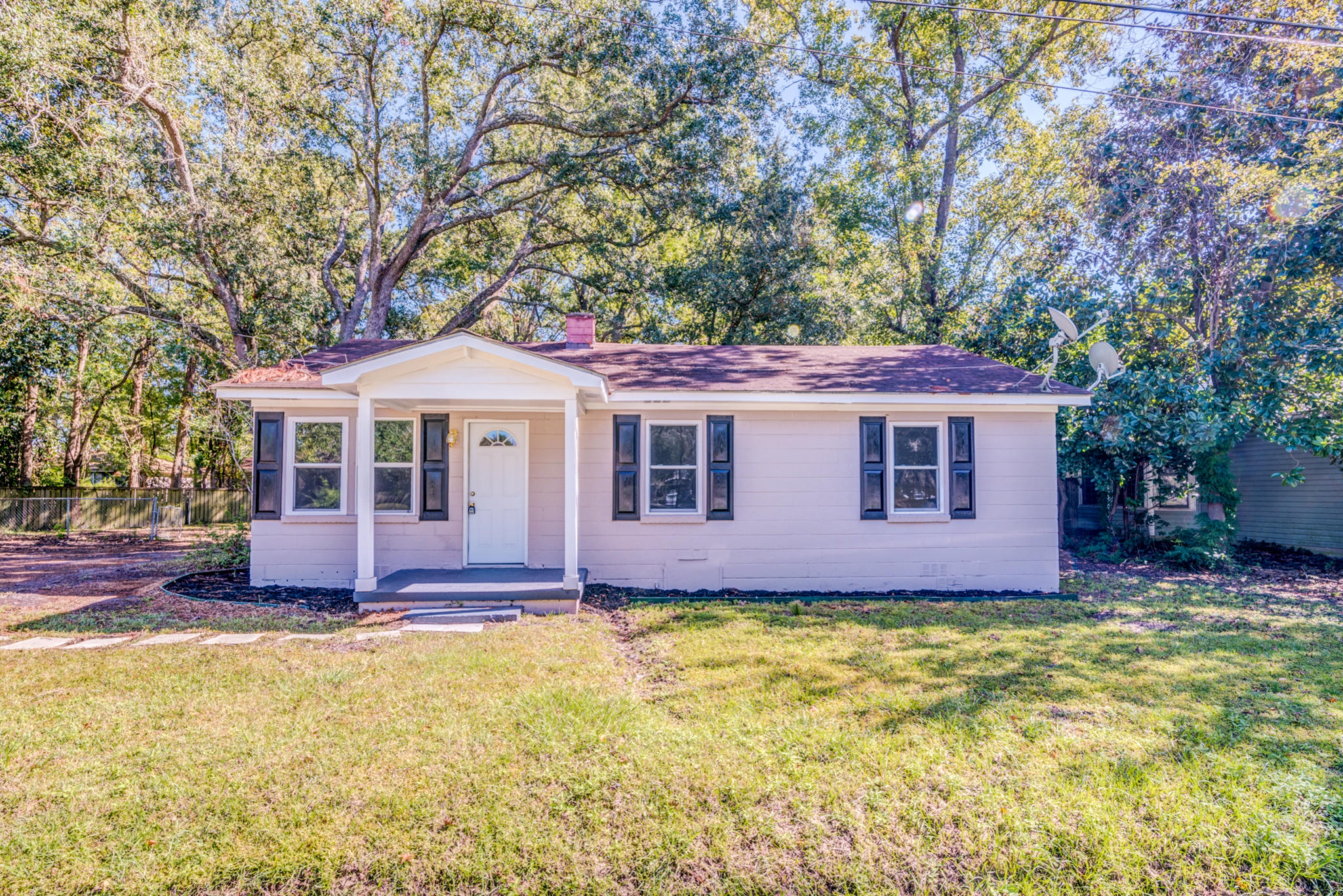 1410 Orleans Road Charleston, SC 29407 - Photo 1 of 19 1410 Orleans-13