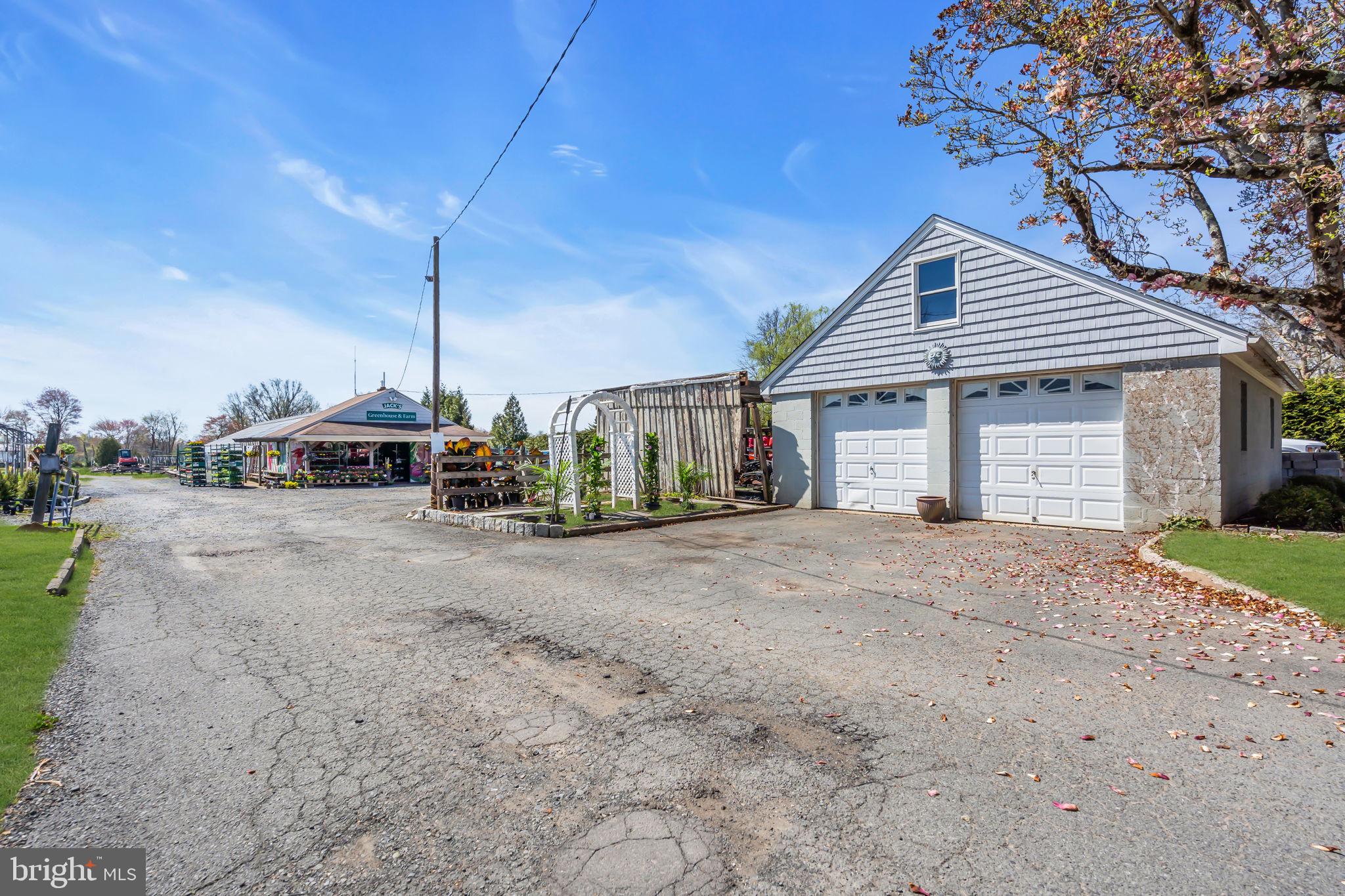 10 Woosamonsa Road Pennington, NJ 08534 - Photo 48 of 60