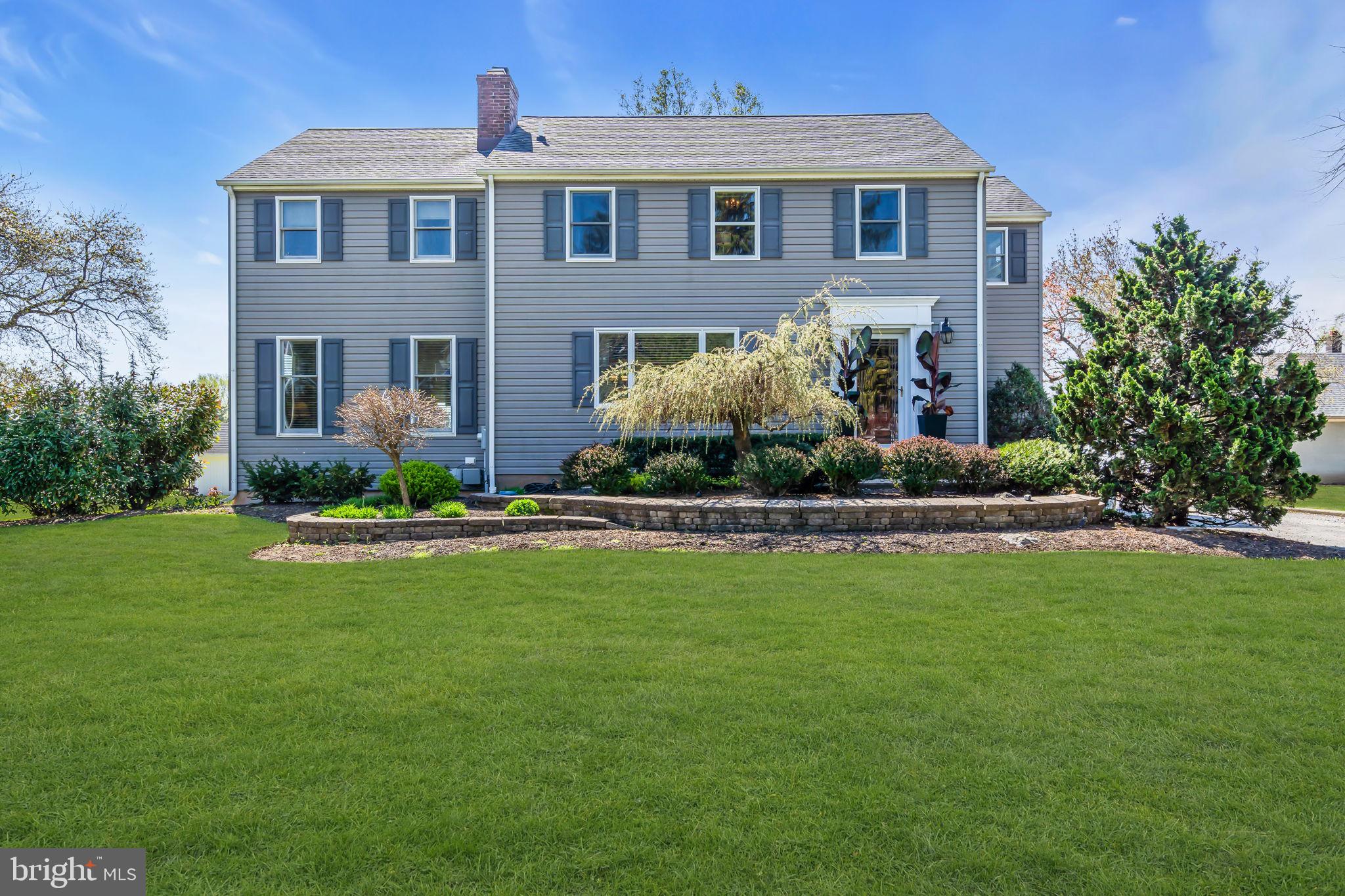 10 Woosamonsa Road Pennington, NJ 08534 - Photo 5 of 60