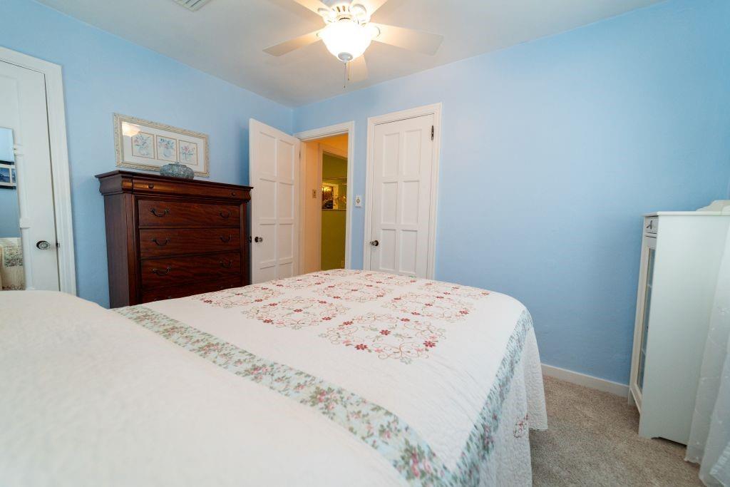 1446 Kinmount Street Pittsburgh, PA 15205 - Photo 18 of 38 a bedroom with a bed and a dresser