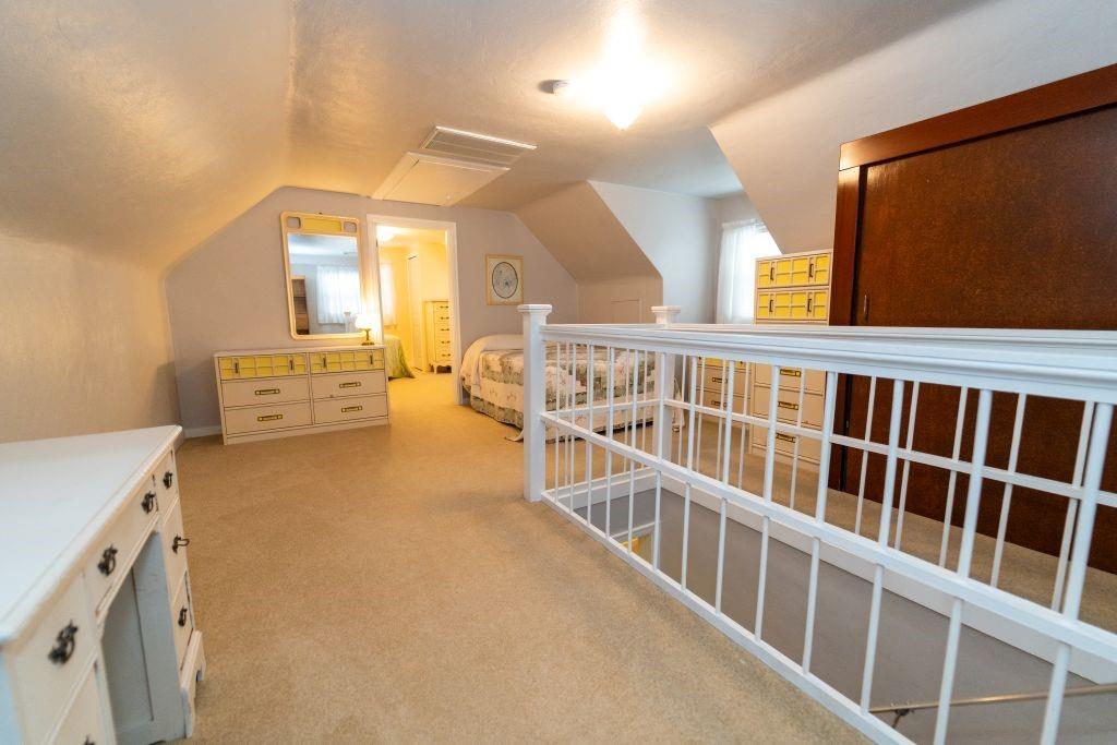 1446 Kinmount Street Pittsburgh, PA 15205 - Photo 20 of 38 a view of a kitchen with furniture and windows