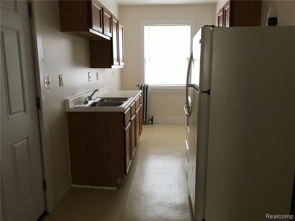 8000 Pilgrim Street, Unit G Detroit, MI 48238 - Photo 8 of 11