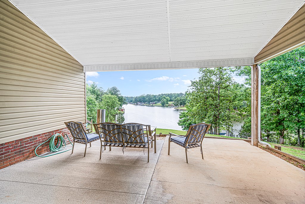 322 East Stagecoach Road Cross Hill, SC 29332 - Photo 3 of 22 Gallery Image 3