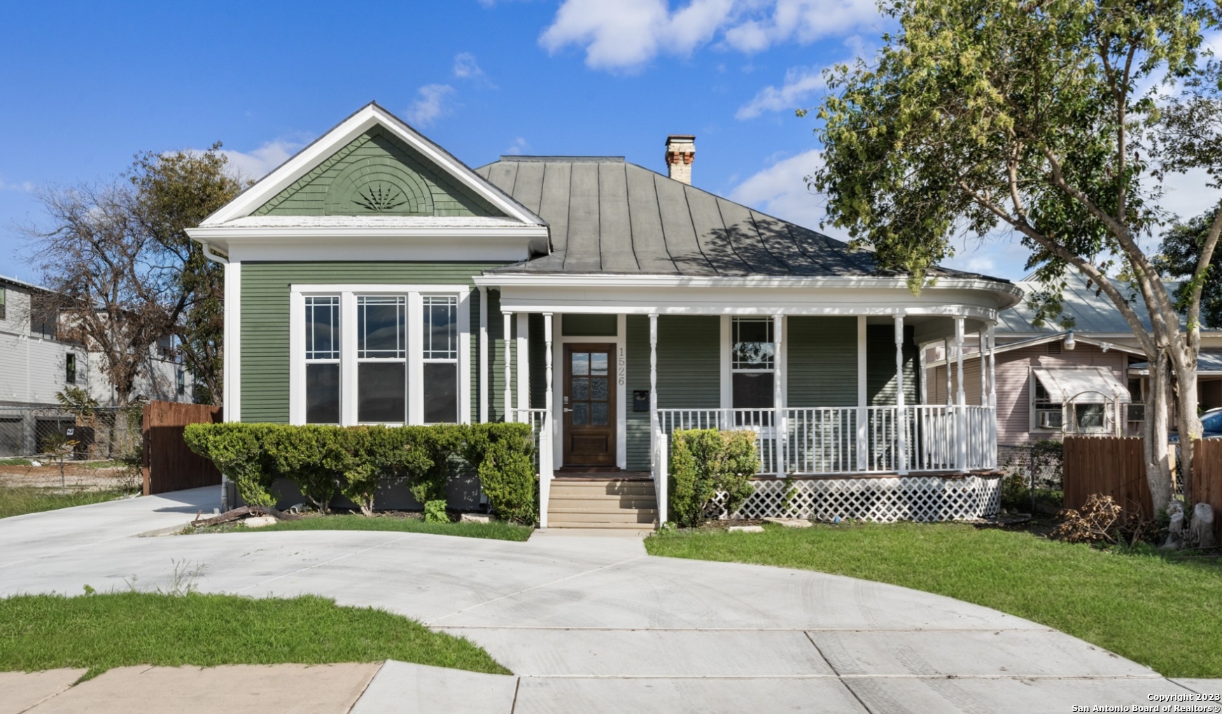 1526 South St Mary's St  