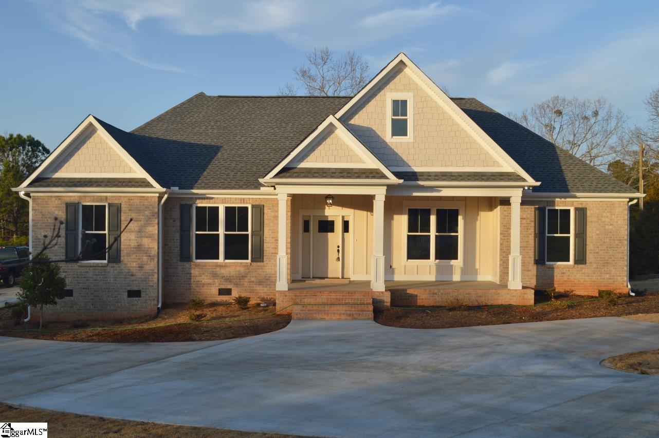 504 Ridgewood Court Seneca, SC 29672 - Photo 1 of 36 Gallery Image 1