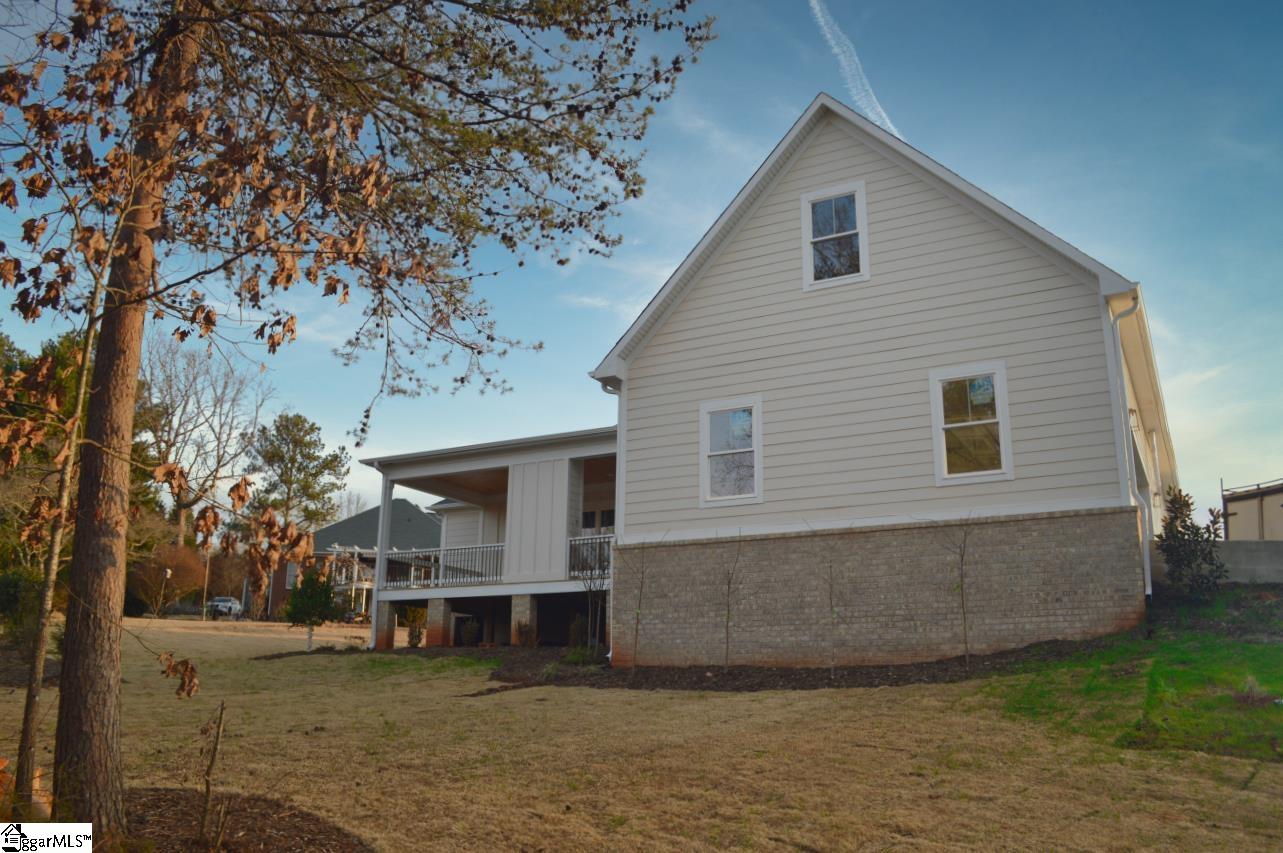504 Ridgewood Court Seneca, SC 29672 - Photo 2 of 36 Gallery Image 2
