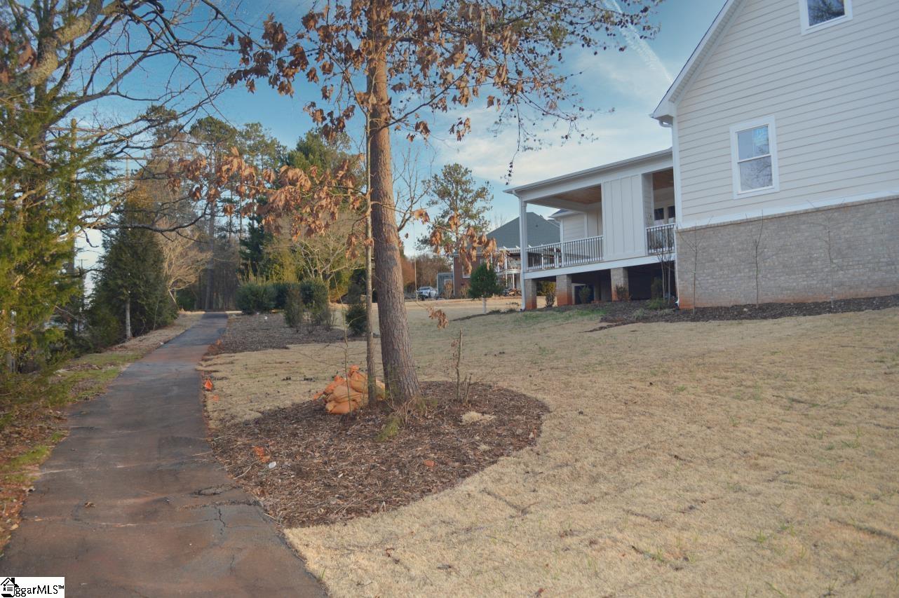 504 Ridgewood Court Seneca, SC 29672 - Photo 3 of 36 Gallery Image 3