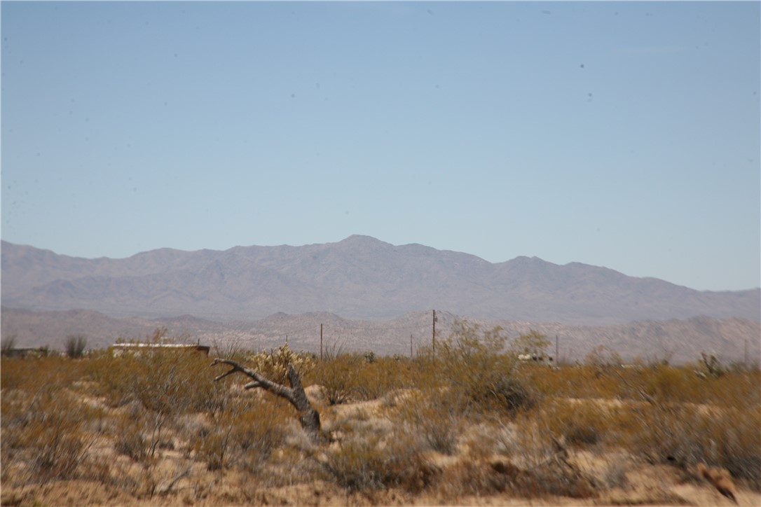 207-17-097 South Cameron Road Yucca, AZ 86438 - Photo 23 of 34