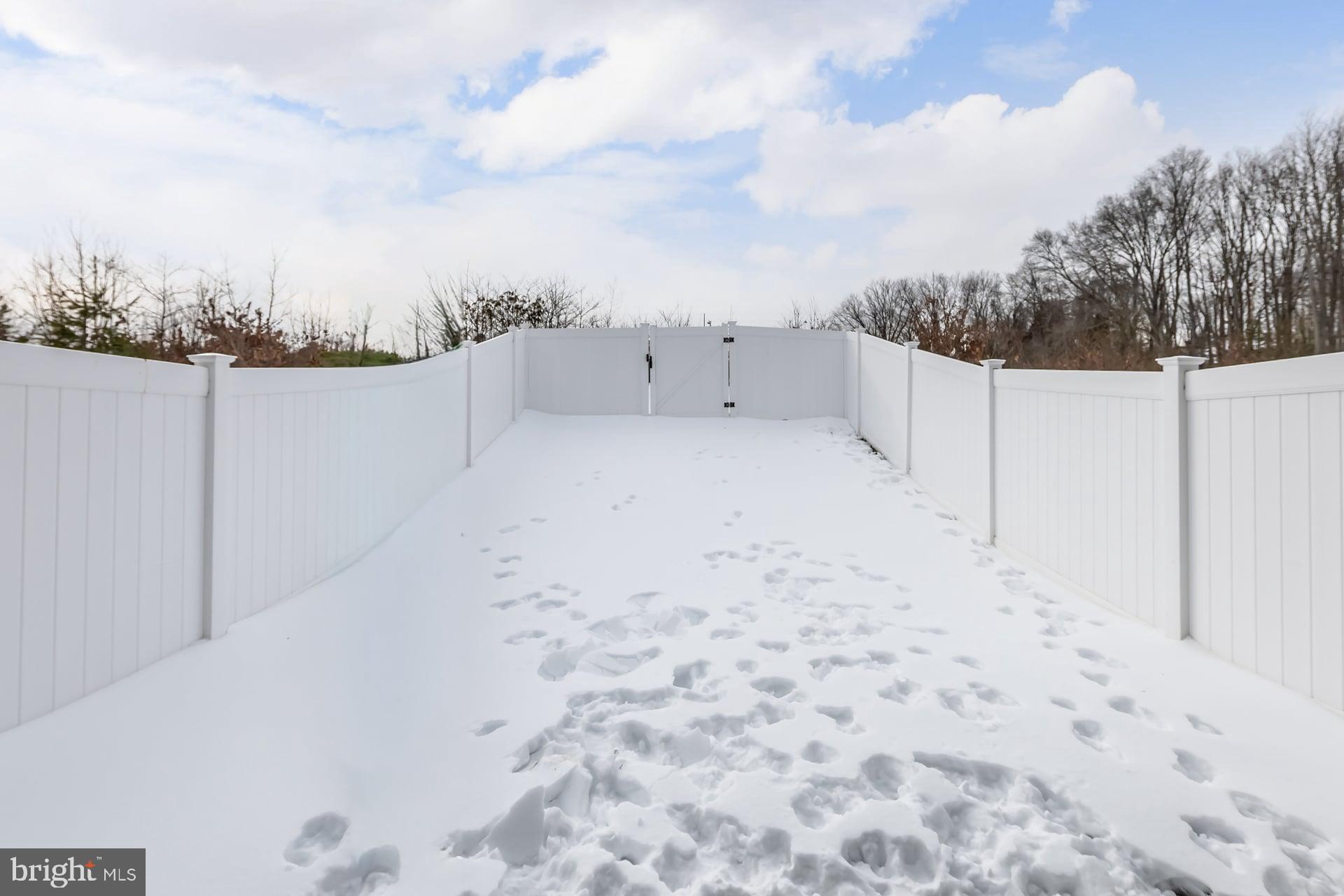 246 Freedom Way Sicklerville, NJ 08081 - Photo 23 of 23 a view of a dry yard