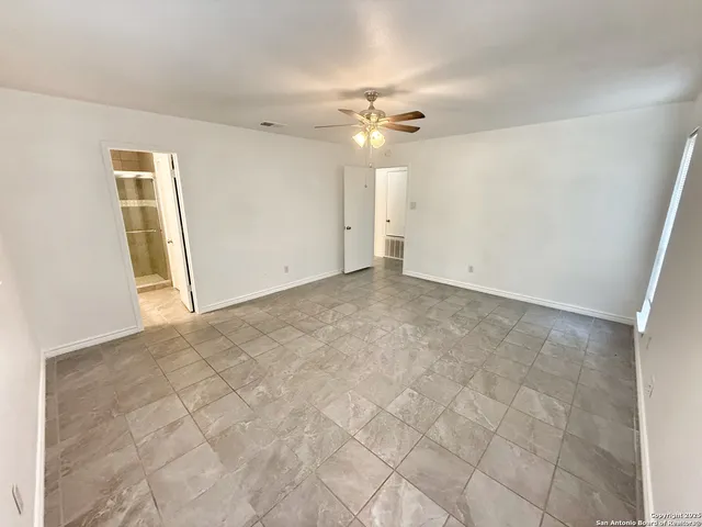 $1,495 | 912 Spring Hill Drive, New Braunfels, TX 78130