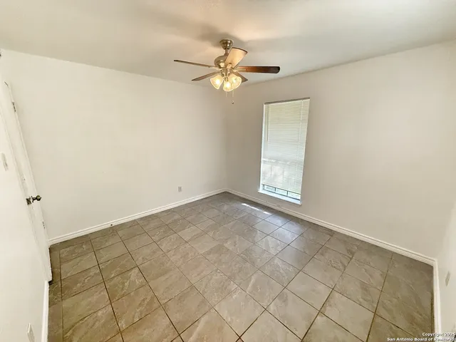 $1,495 | 912 Spring Hill Drive, New Braunfels, TX 78130