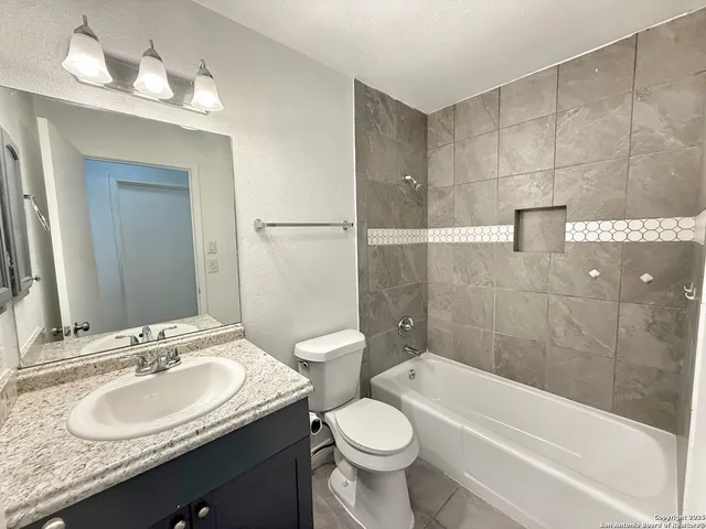 $1,495 | 912 Spring Hill Drive, New Braunfels, TX 78130