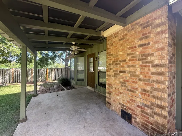 $1,495 | 912 Spring Hill Drive, New Braunfels, TX 78130