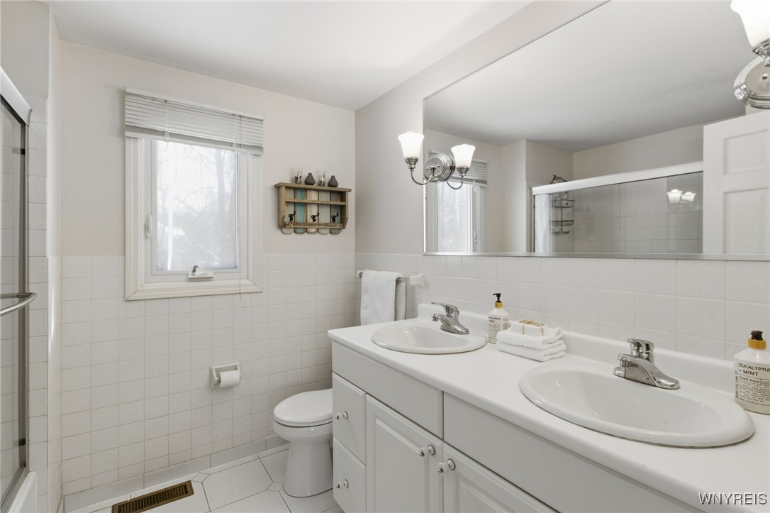 125 Briarhill Road Amherst, NY 14221 - Photo 36 of 50