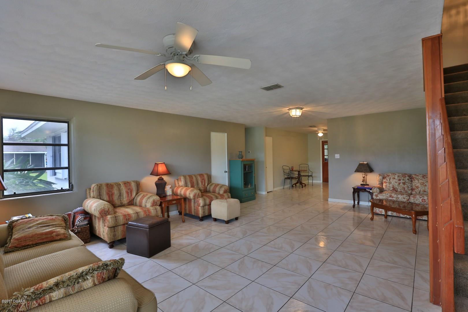 1528 South Riverside Drive Edgewater, FL 32132 - Photo 15 of 31 3A6B2149 (Large)