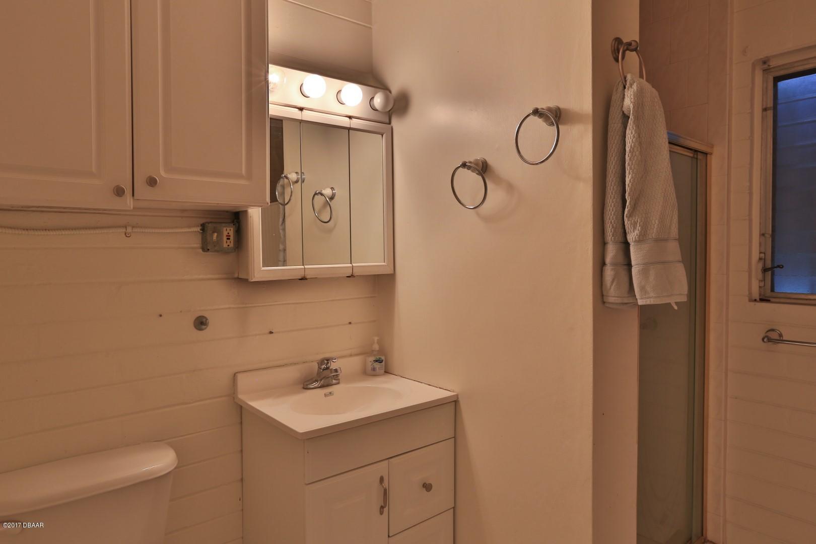 1528 South Riverside Drive Edgewater, FL 32132 - Photo 25 of 31 3A6B2165 (Large)