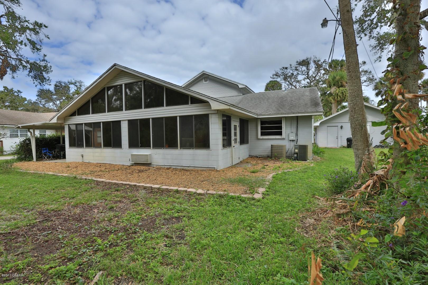 1528 South Riverside Drive Edgewater, FL 32132 - Photo 7 of 31 3A6B2172 (Large)
