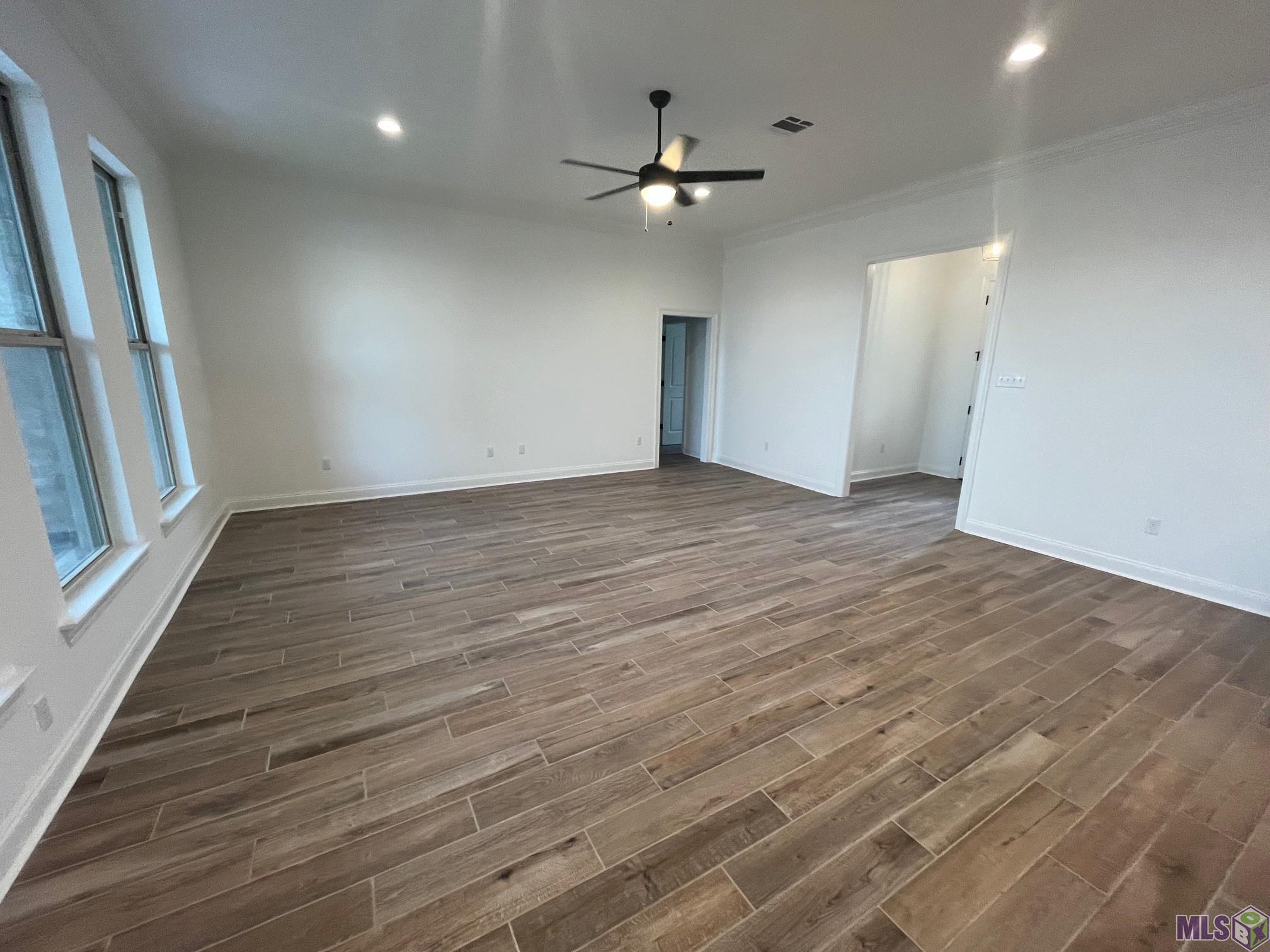 128 Spring Grove Loop Thibodaux, LA 70301 - Photo 2 of 7 Gallery Image 2