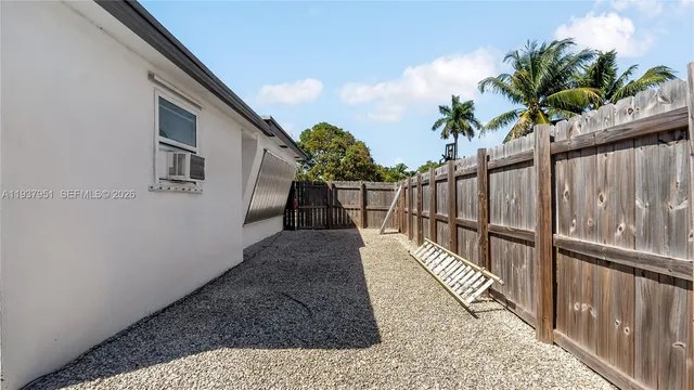 $550,000 | 3120 Southwest 17th Street, Fort Lauderdale, FL 33312