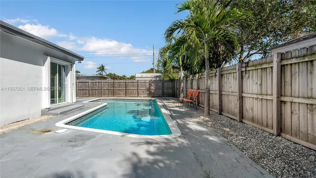 $550,000 | 3120 Southwest 17th Street, Fort Lauderdale, FL 33312