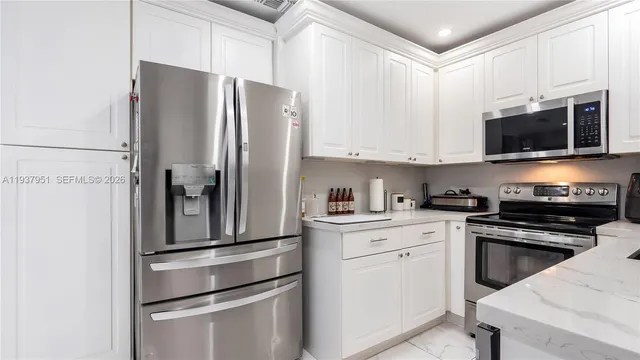 $550,000 | 3120 Southwest 17th Street, Fort Lauderdale, FL 33312