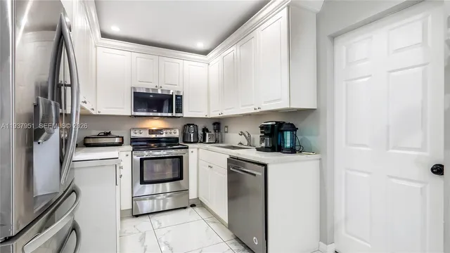 $550,000 | 3120 Southwest 17th Street, Fort Lauderdale, FL 33312