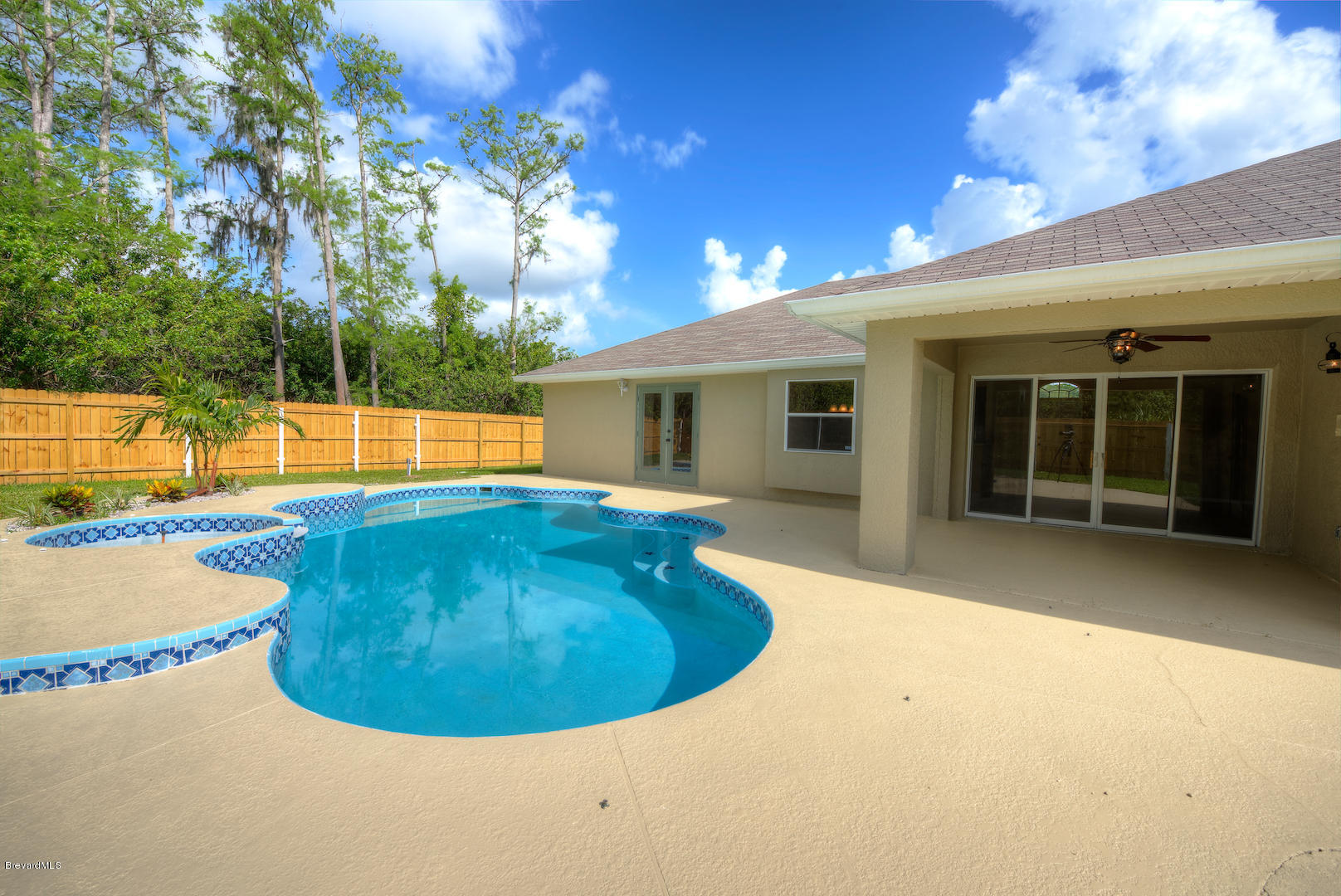 890 Raleigh Road Southeast Palm Bay, FL 32909 - Photo 19 of 20 back3