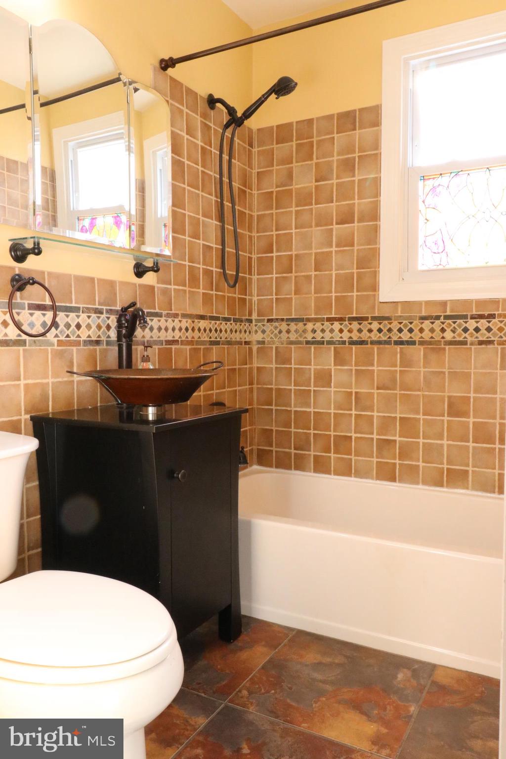 12212 Bluhill Road Silver Spring, MD 20902 - Photo 20 of 27 Full Bath