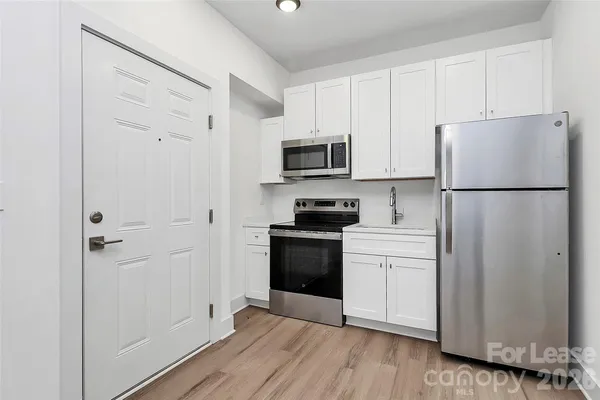 $1,680 | 3515 Markland Drive, Unit 106, Charlotte, NC 28208