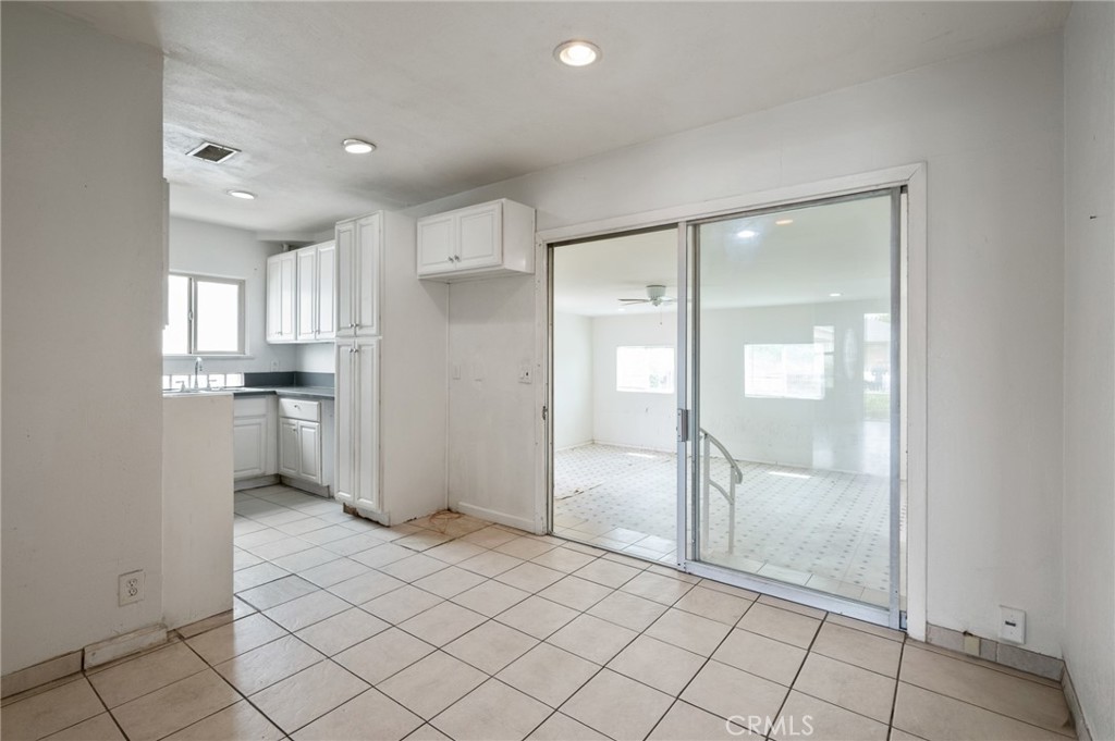 2736 Jackson Street East Carson, CA 90810 - Photo 6 of 37