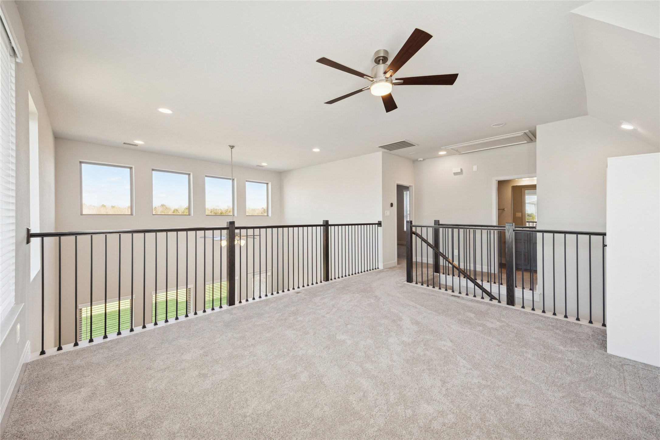 19007 Satsuma Rdg Drive Manvel, TX 77578 - Photo 11 of 15 a view of a hallway