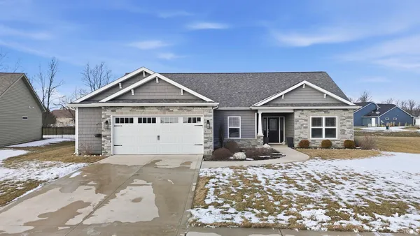 $375,000 | 10883 Barrymore Run, Roanoke, IN 46783