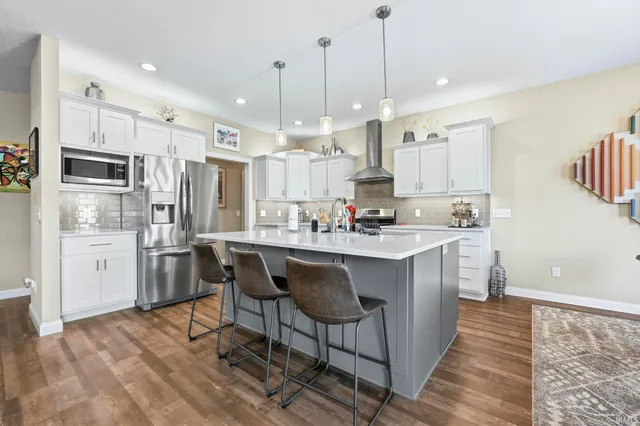 $385,000 | 10883 Barrymore Run, Roanoke, IN 46783