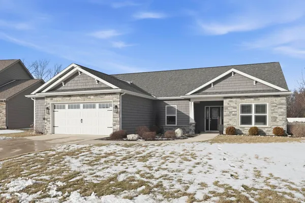 $375,000 | 10883 Barrymore Run, Roanoke, IN 46783