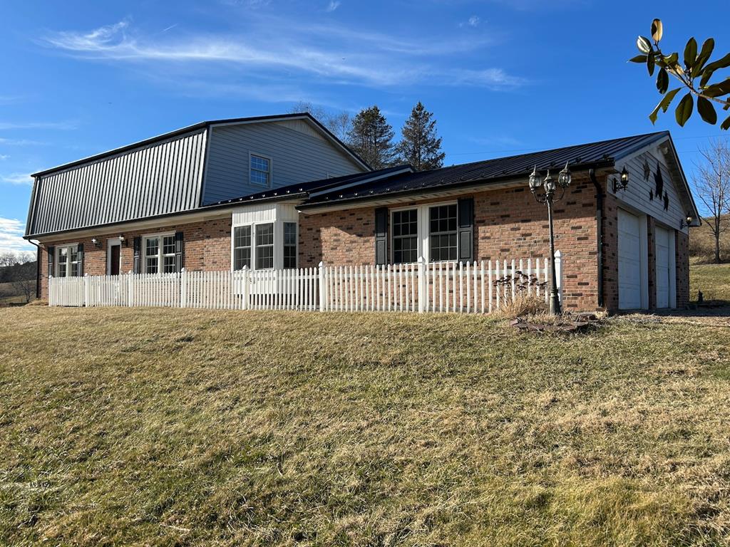 764 Stillwell Road Draper, VA 24324 - Photo 1 of 68 Gallery Image 1