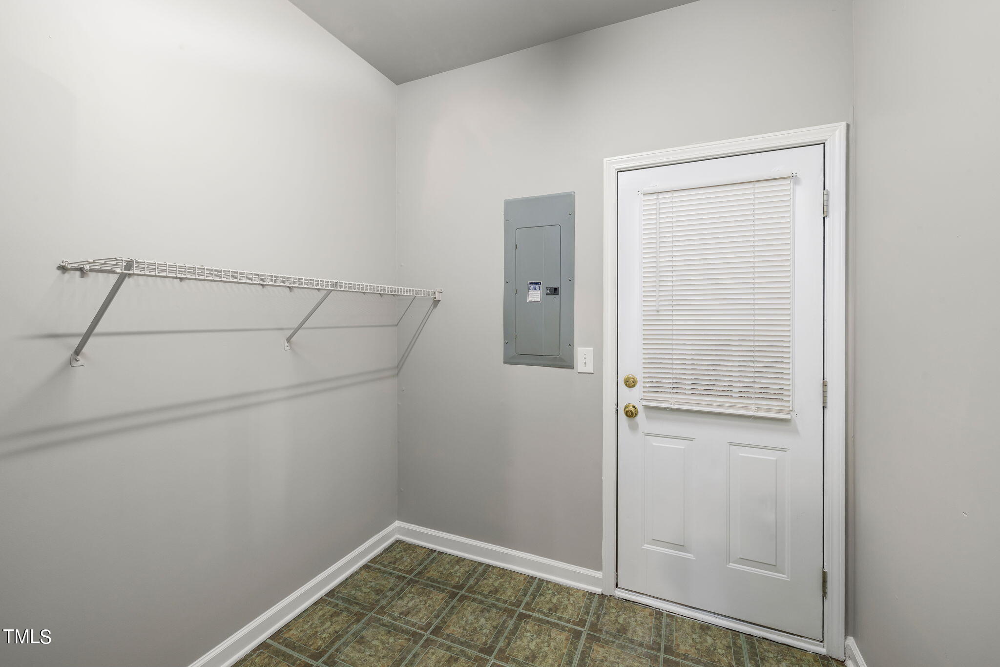 5509 Golden Arrow Lane Raleigh, NC 27613 - Photo 5 of 27