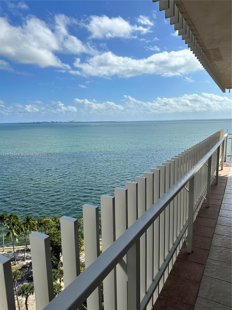 2 Grove Isle Drive, Unit B1501 Miami, FL 33133 - Photo 2 of 17