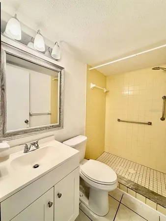 $1,800 | 7560 92nd Street, Unit 102B, Seminole, FL 33777