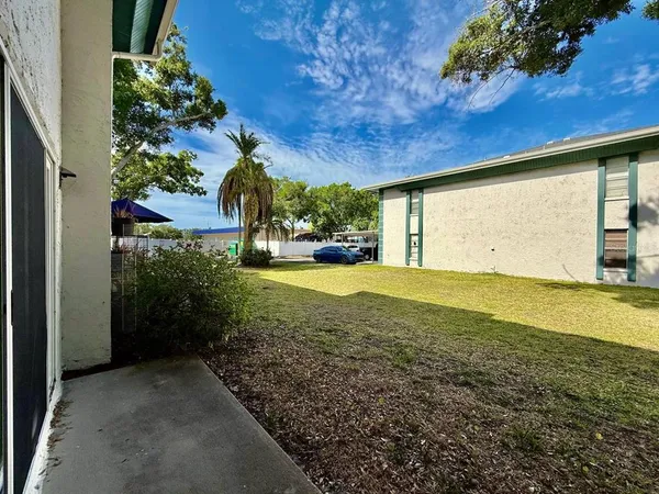 $1,800 | 7560 92nd Street, Unit 102B, Seminole, FL 33777