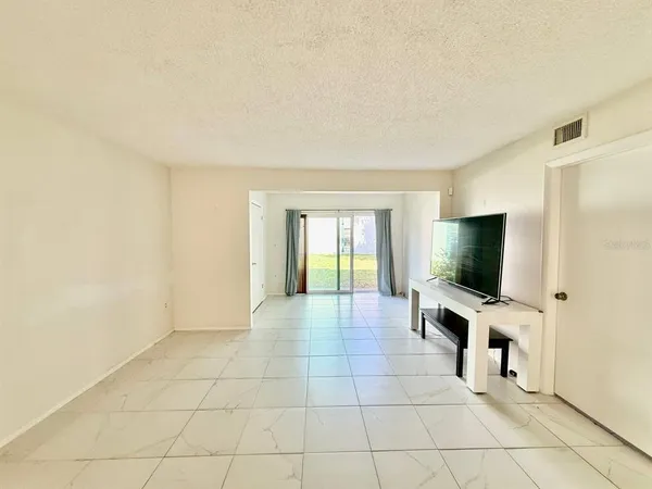 $1,800 | 7560 92nd Street, Unit 102B, Seminole, FL 33777