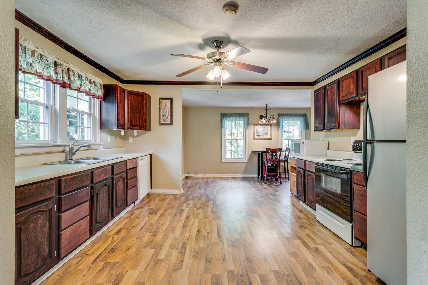 939 Rittertown Road Hampton, TN 37658 - Photo 13 of 37 014
