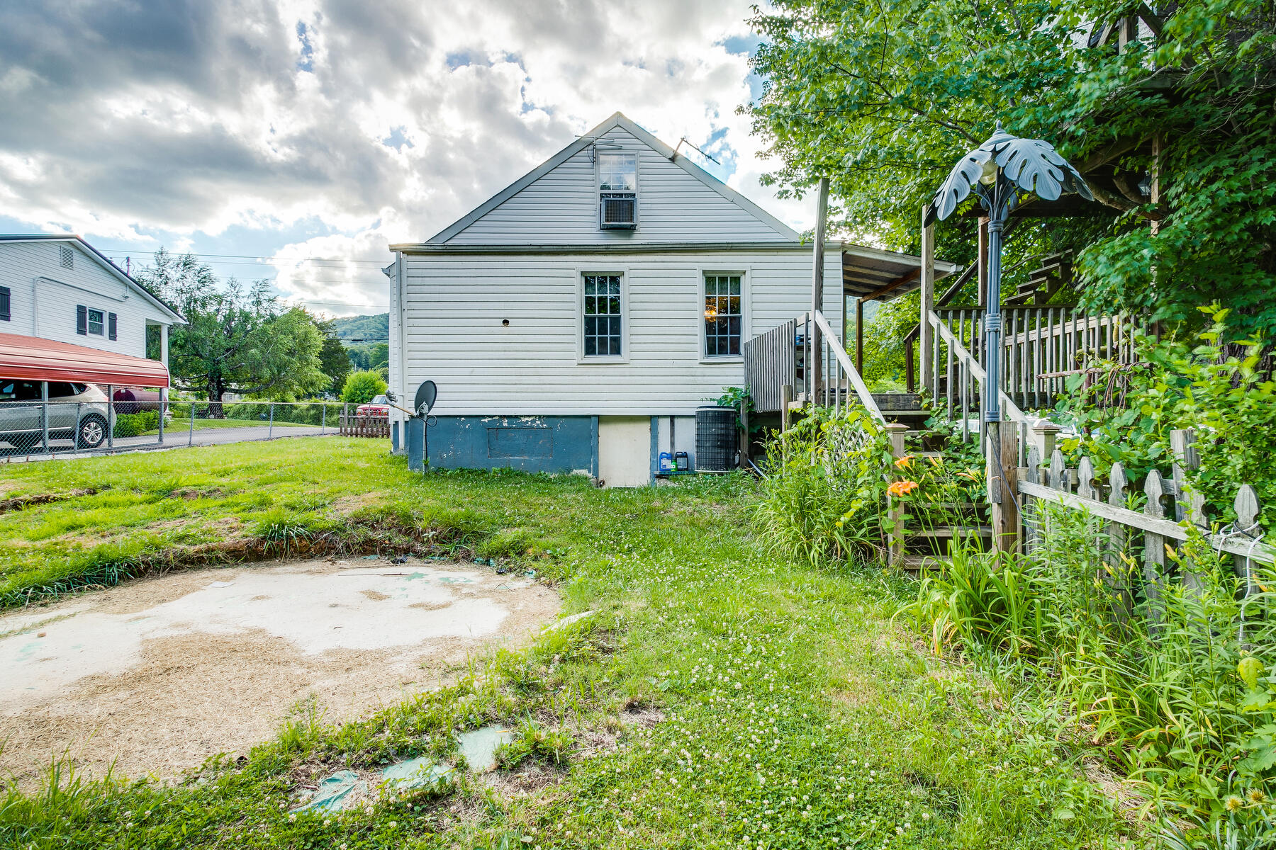 939 Rittertown Road Hampton, TN 37658 - Photo 33 of 37 035