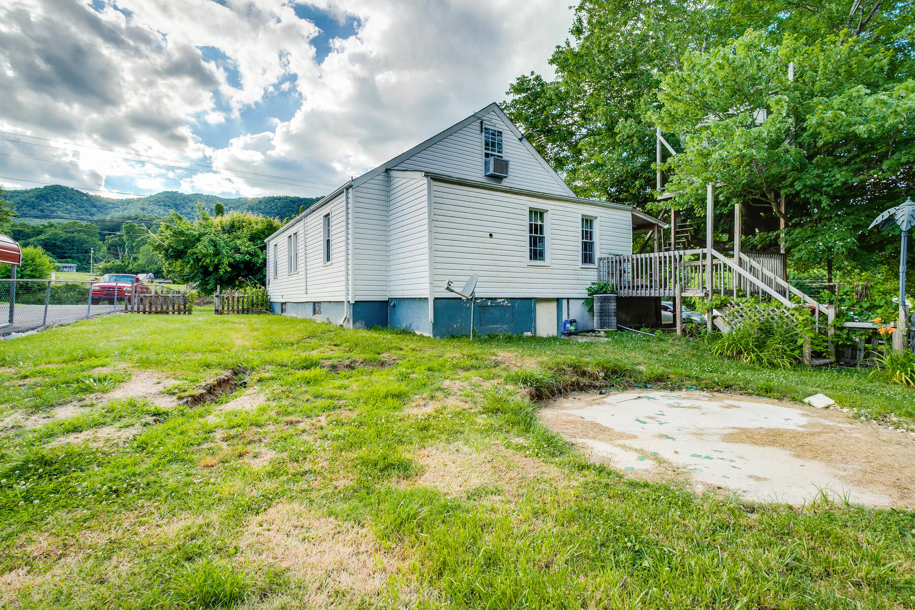 939 Rittertown Road Hampton, TN 37658 - Photo 34 of 37 036