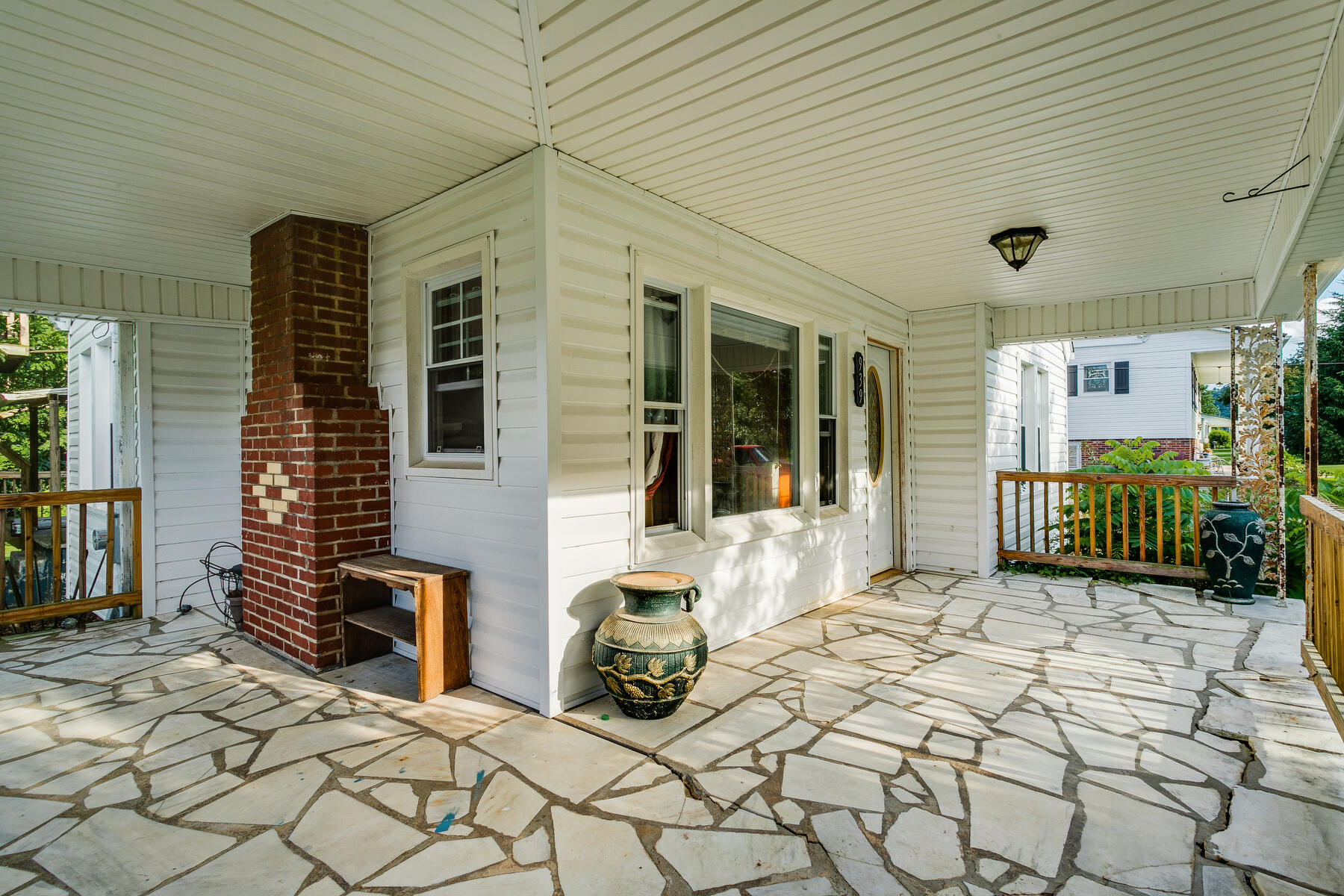 939 Rittertown Road Hampton, TN 37658 - Photo 4 of 37 005
