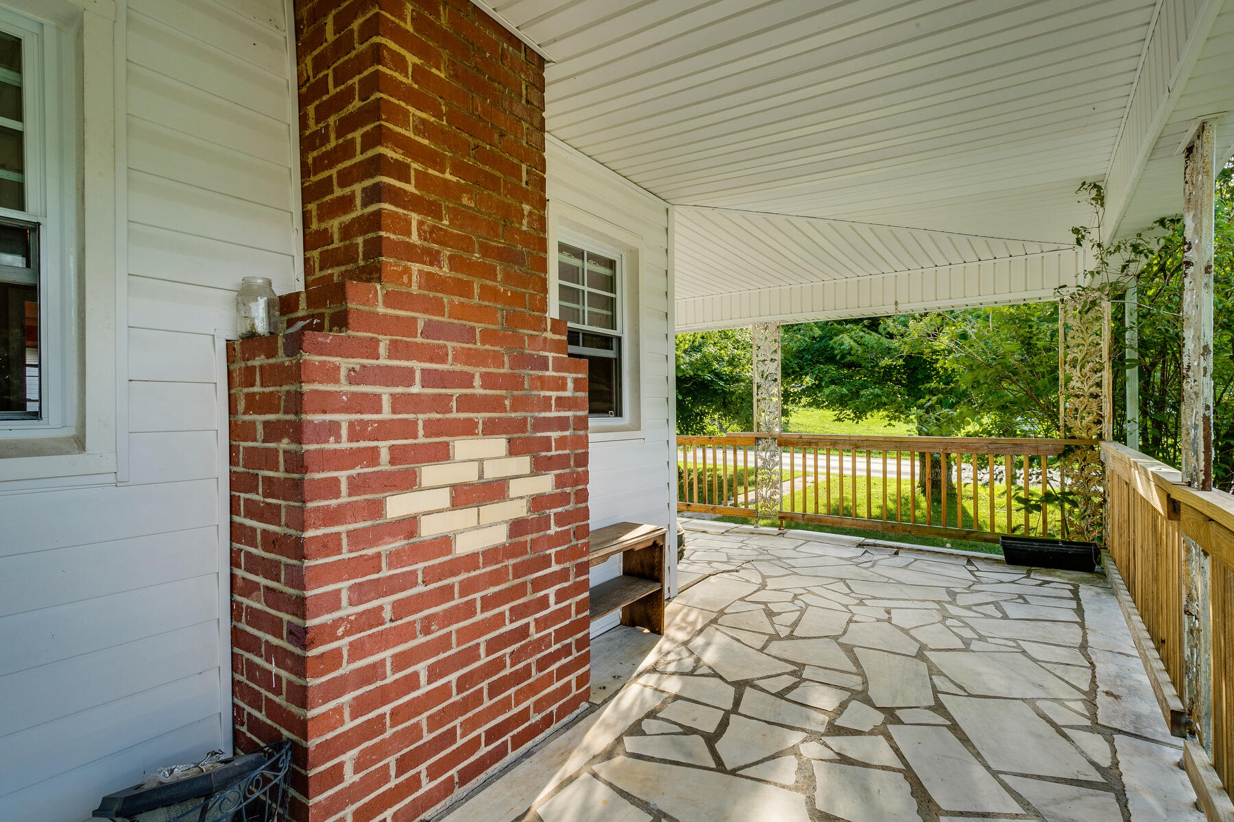 939 Rittertown Road Hampton, TN 37658 - Photo 5 of 37 006
