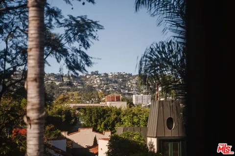 $3,395,000 | 8940 Ashcroft Avenue, West Hollywood, CA 90048