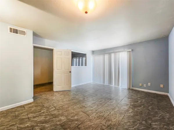 $700 | 2820 South Bartell Drive, Unit 1, Houston, TX 77054