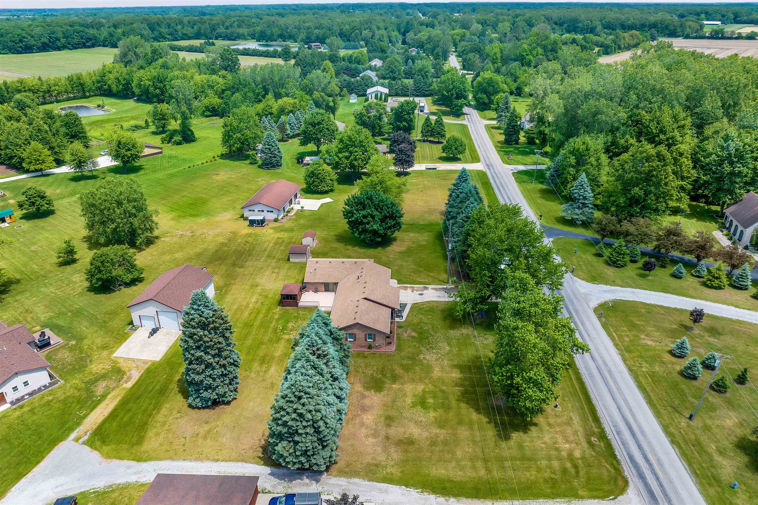 14684 Dixon Road Dundee, MI 48131 - Photo 39 of 42 50150953-27AE1125-5EE8-4713-B5B1-4642572FCE1F.JPG
